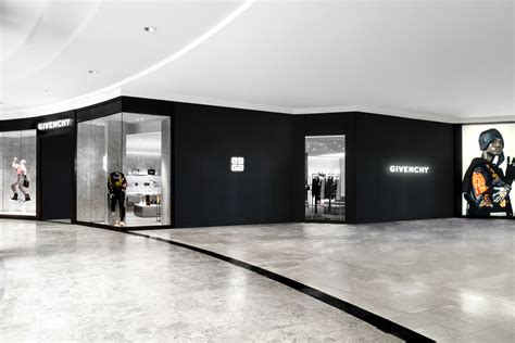 givenchy phipps plaza